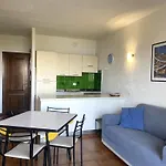 Punta Est - Bilo Giada Pool & 5 Min Mare Apartment *